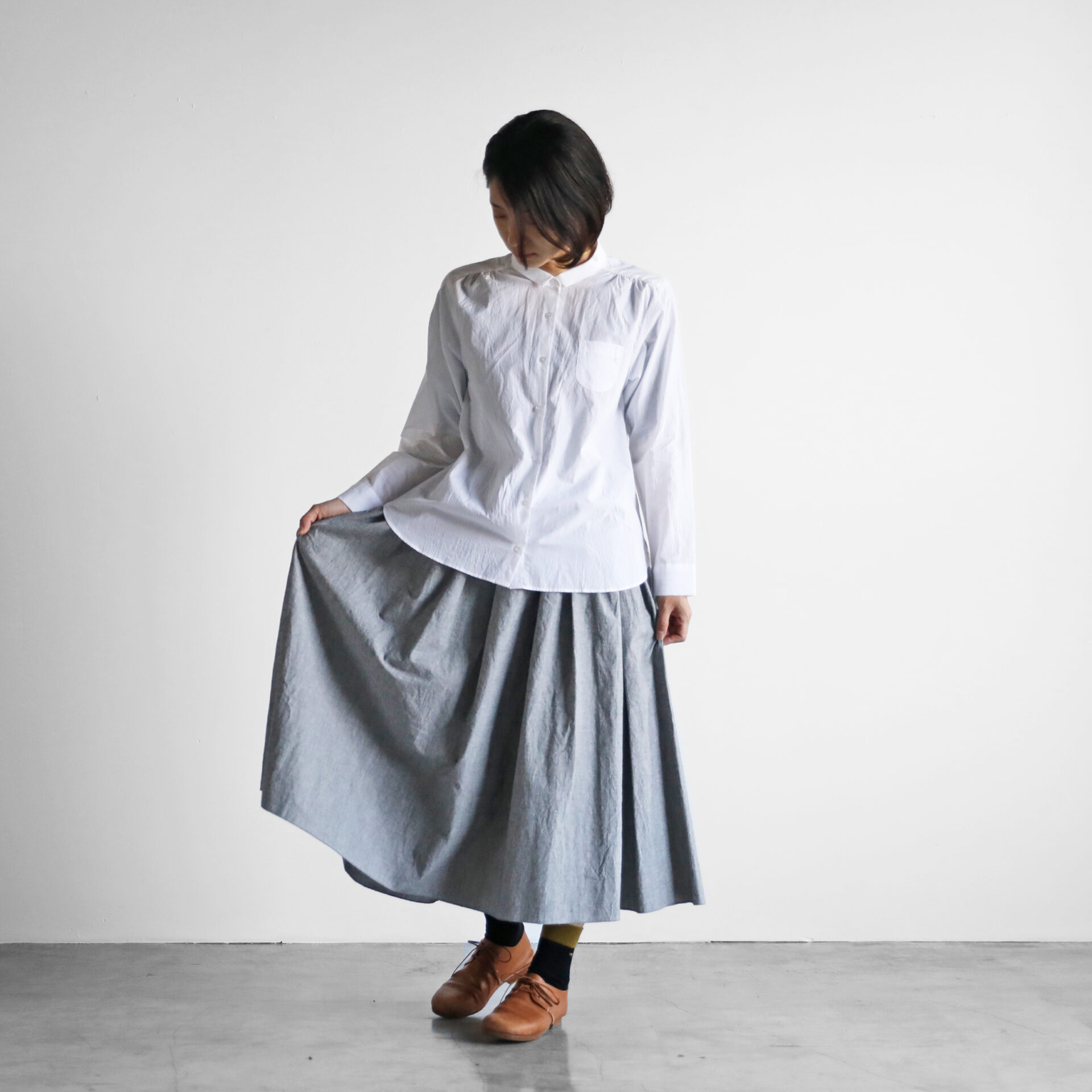 17,737円【MaxMara】定価49000（40）タグ付き 白タグ 麻 タイト スカート