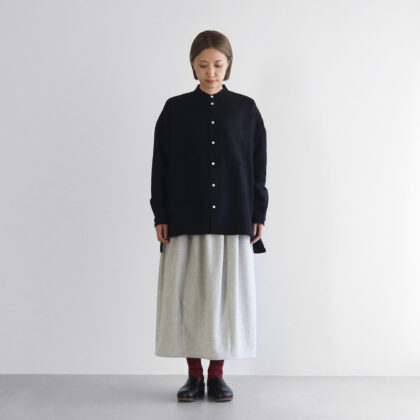 HUIS×尾州”ウールトロバンドカラーオーバーシャツ 015をリリース