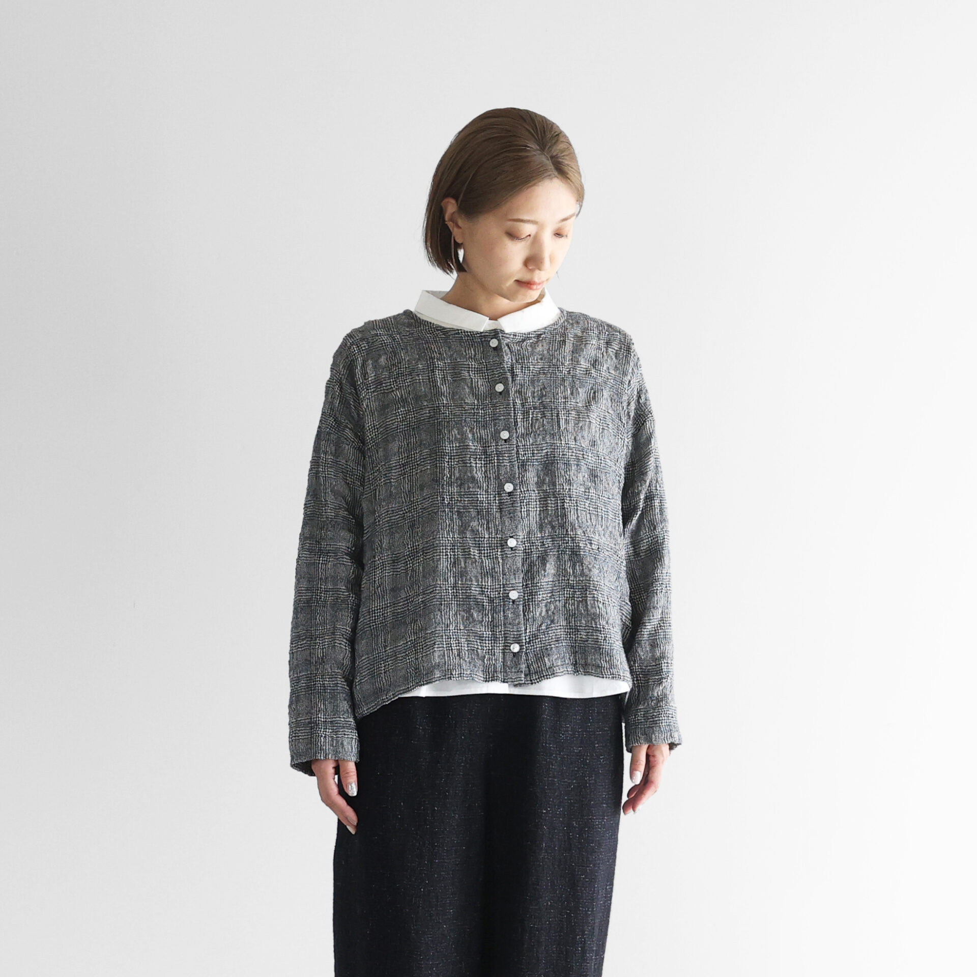 HUIS×尾州”縮絨綿ウールガーゼショートカーディガン 【レディス】704を