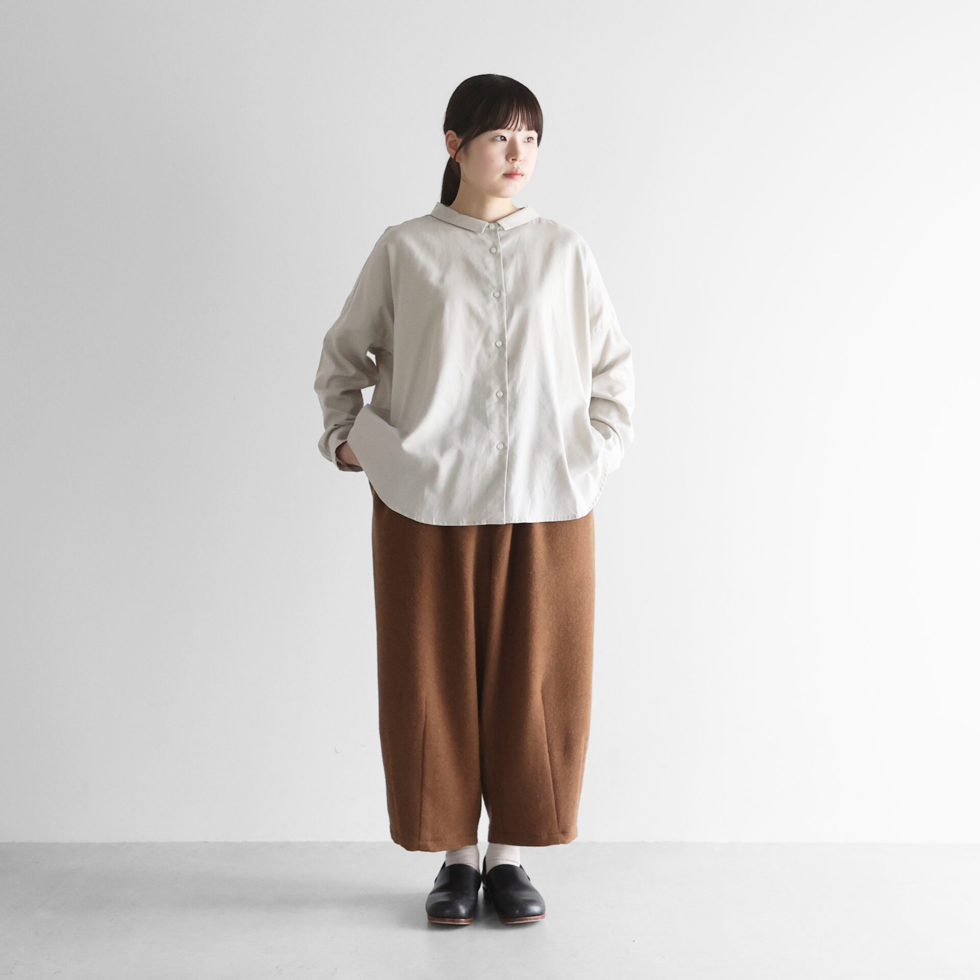 HUIS×尾州”縮絨ウールフランネルバルーンパンツ【ユニセックス】506を