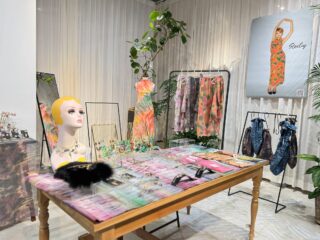 着心地がいい日本製・天然素材の服ならHUIS | シャトル織機・遠州織物